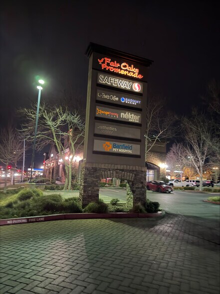 Primary Photo Of 8929 Madison Ave, Fair Oaks Storefront Retail Office For Lease