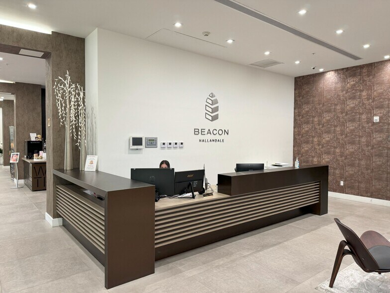 More Photos Of 800 SE 4th Ave, Hallandale Beach Office For Lease