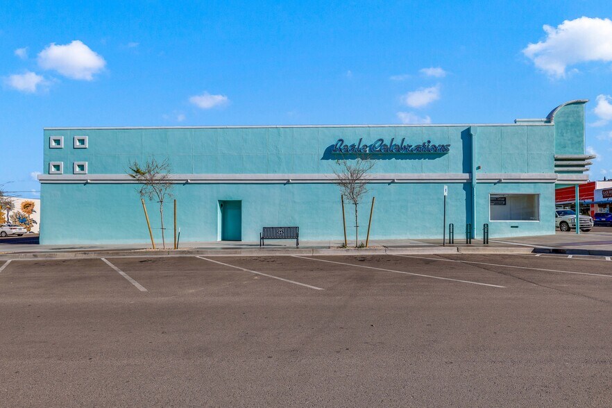 More Photos Of 201 N 4th St, Kingman Freestanding For Sale