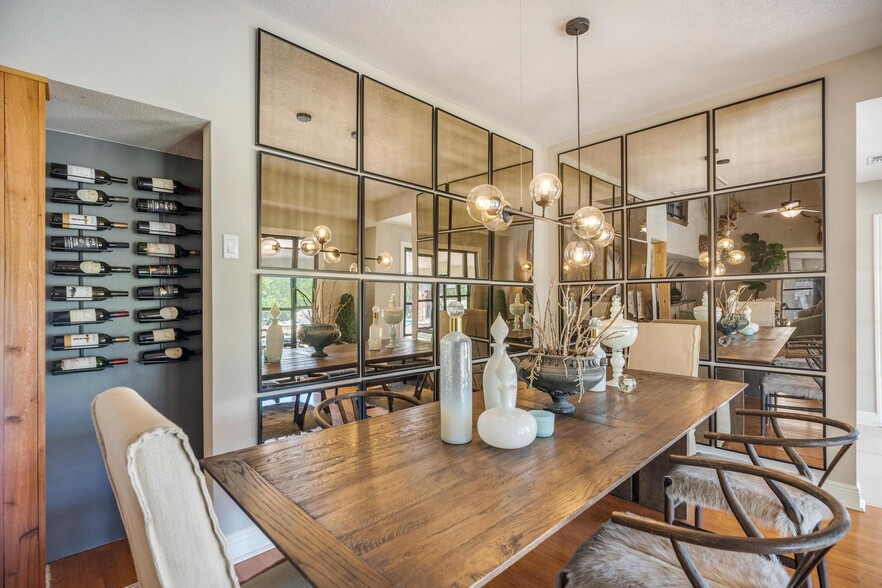 More Photos Of 6 US Highway 87, Comfort Office For Sale