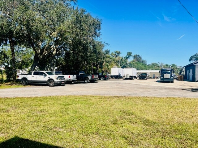 More Photos Of 800 Main St, Titusville Service For Sale