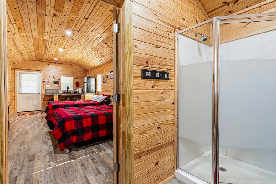 More Photos Of 1350 Moxley Camp Rd, Karnack Specialty For Sale