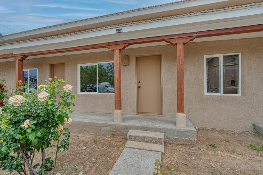 More Photos Of 720-724 School St, Espanola Apartments For Sale