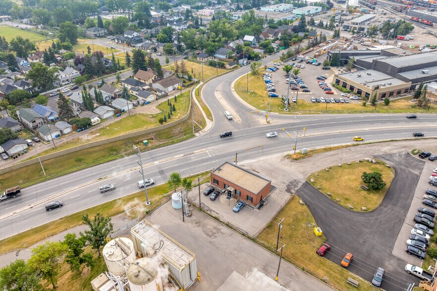 More Photos Of 2225 15th St SE, Calgary Warehouse For Sale