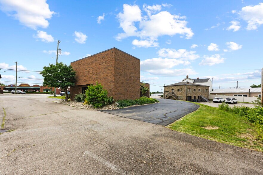 More Photos Of 3554 Blue Rock Rd, Cincinnati Loft Creative Space For Sale