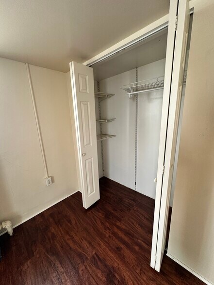 More Photos Of 25 W Chestnut St, Washington Apartments For Sale