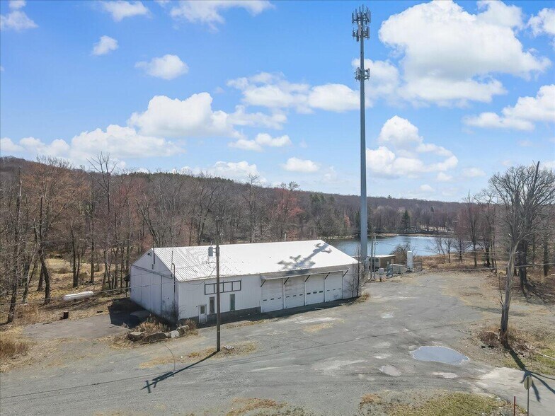 Primary Photo Of 2113 PA-611, Swiftwater Industrial For Sale