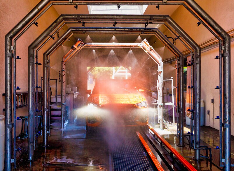 More Photos Of 1027 N Hacienda Blvd, La Puente Carwash For Sale