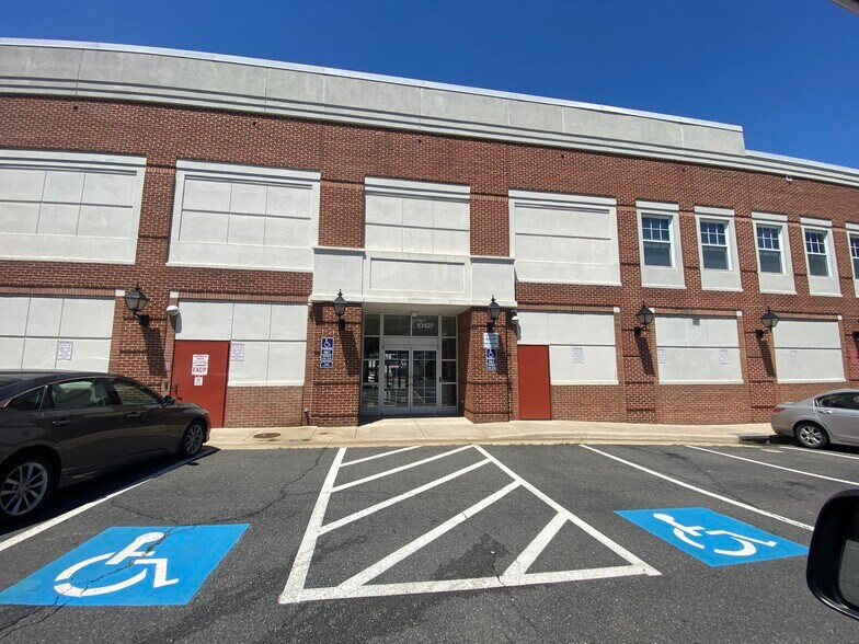 More Photos Of 10427 North St, Fairfax Office For Lease