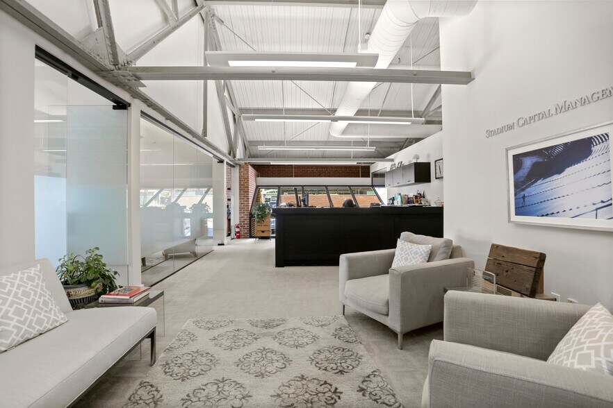 More Photos Of 199 Elm St, New Canaan Medical For Lease