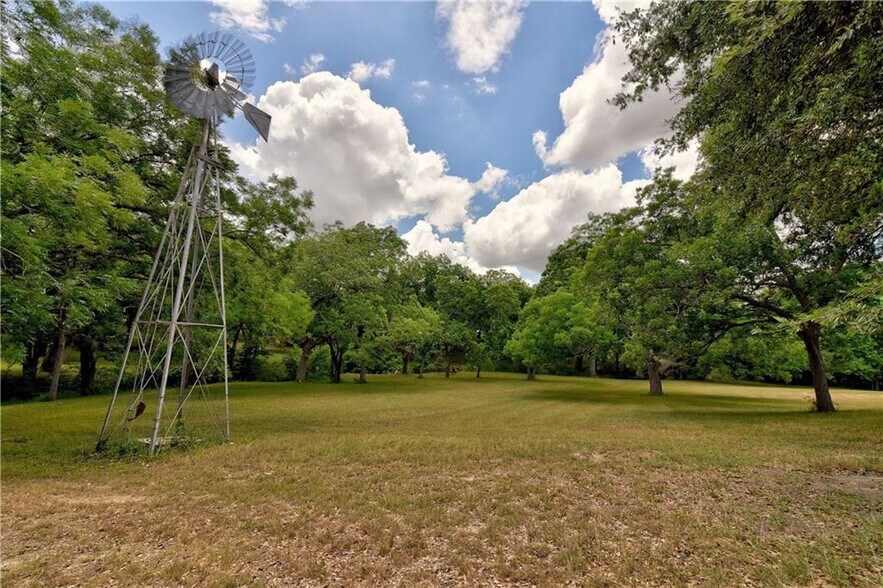 More Photos Of 1087 Seawillow Rd, Lockhart Land For Sale