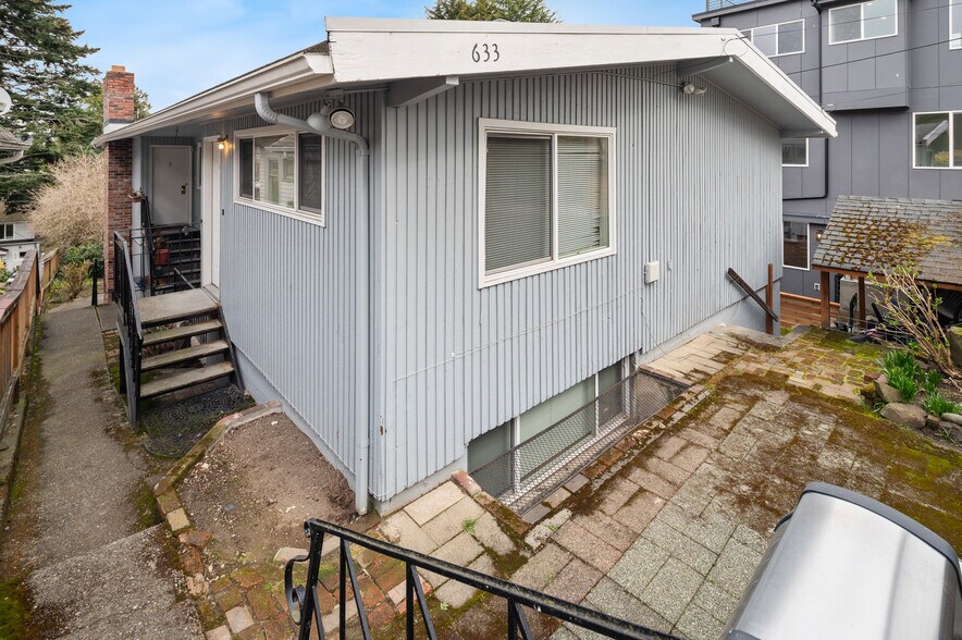 More Photos Of 633 W Emerson St, Seattle Multifamily For Sale