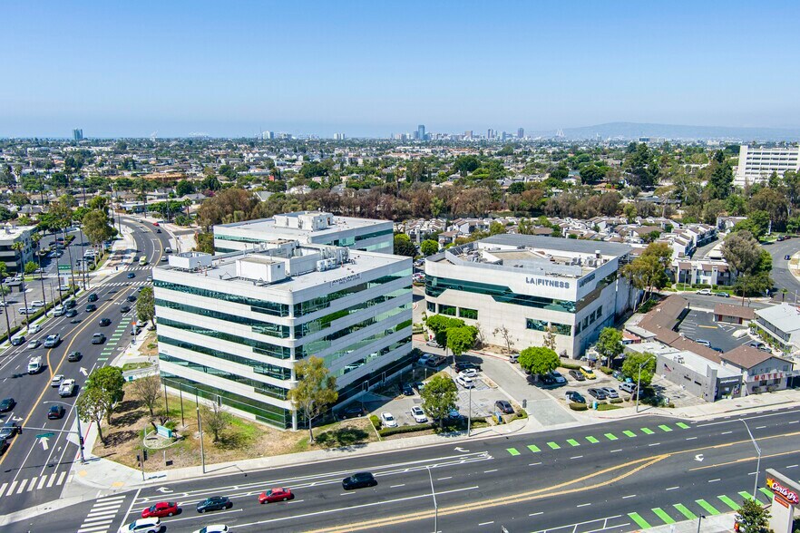 More Photos Of , Long Beach Office For Sale