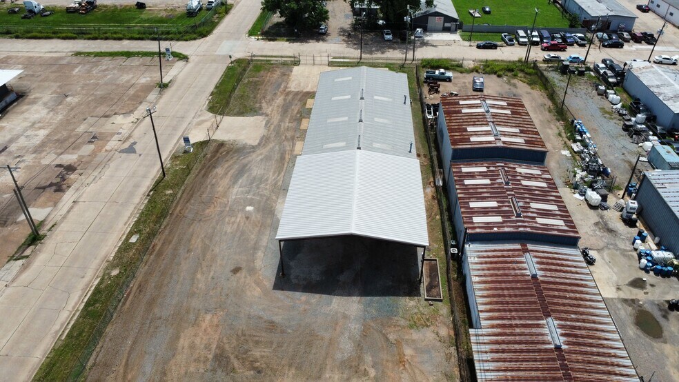 More Photos Of 120 Kansas City Ave, Shreveport Warehouse For Lease