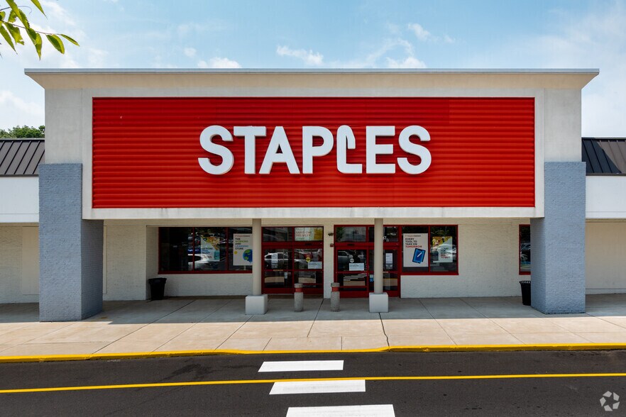 More Photos Of 711-783 Delsea Dr N, Glassboro Storefront For Lease