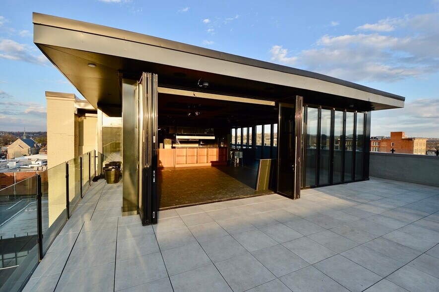 More Photos Of 535 Madison Ave, Covington Office For Lease