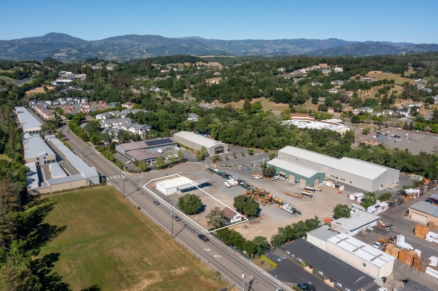 More Photos Of 1520 Grove St, Healdsburg Unknown For Lease