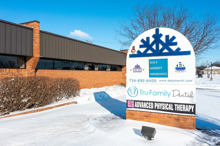 More Photos Of 1550-1570 Kingsway Ct, Trenton Medical For Sale