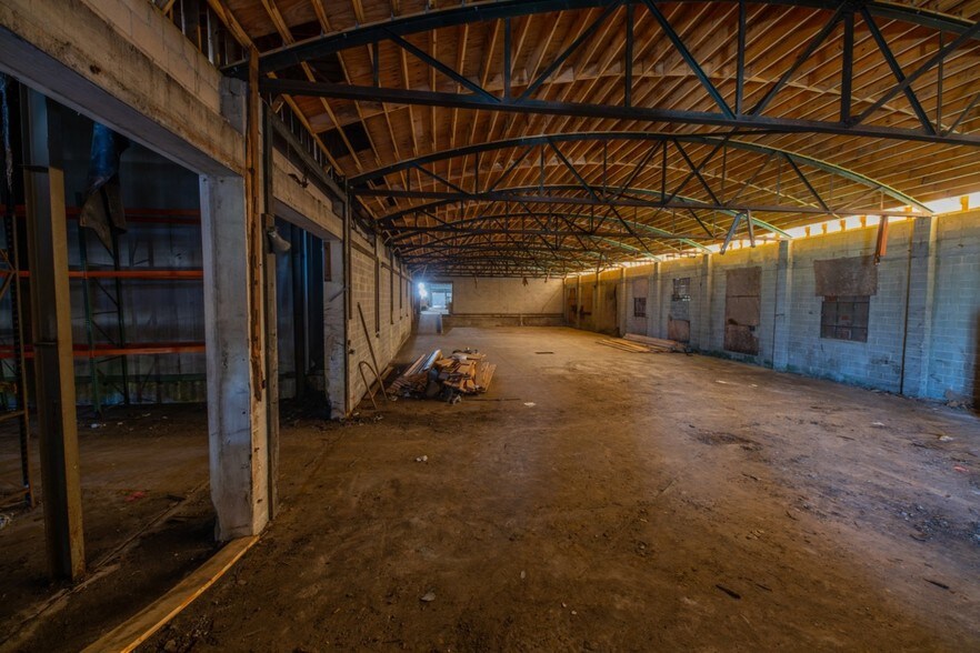 More Photos Of 1795 King Street Ext, North Charleston Warehouse For Sale