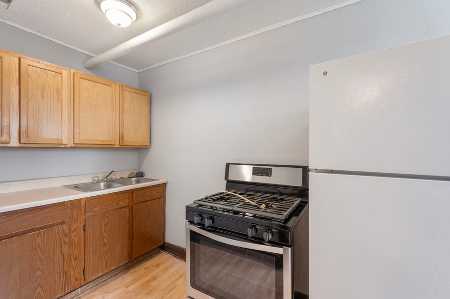 More Photos Of 487 Grand Ave, Saint Paul Apartments For Sale