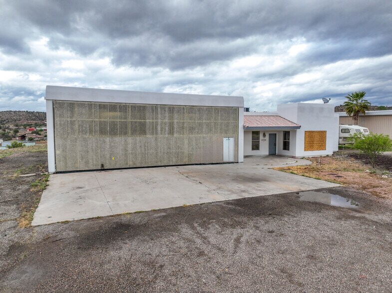 More Photos Of 3760 E Airport Dr, Rimrock Specialty For Sale