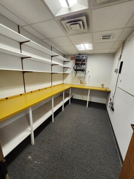 More Photos Of 2 N Mill St, New Castle Bank For Sale