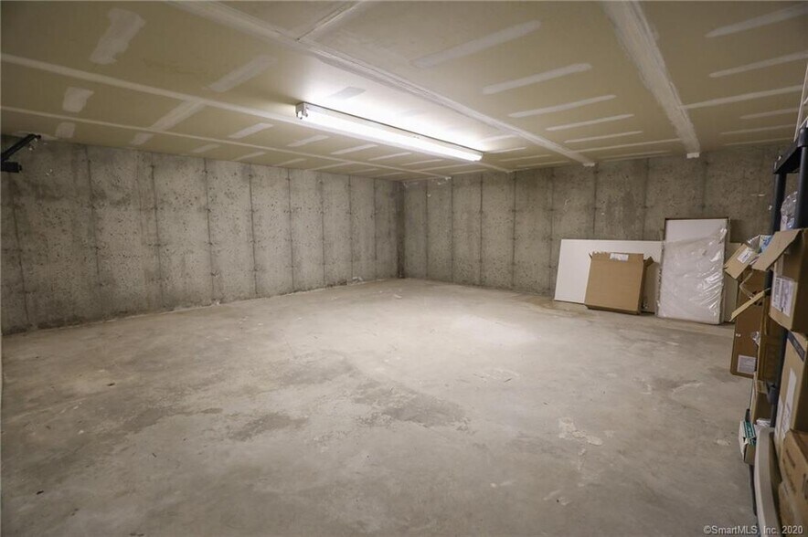 131 Boston Post Rd, East Lyme, CT 06333 Office For Lease