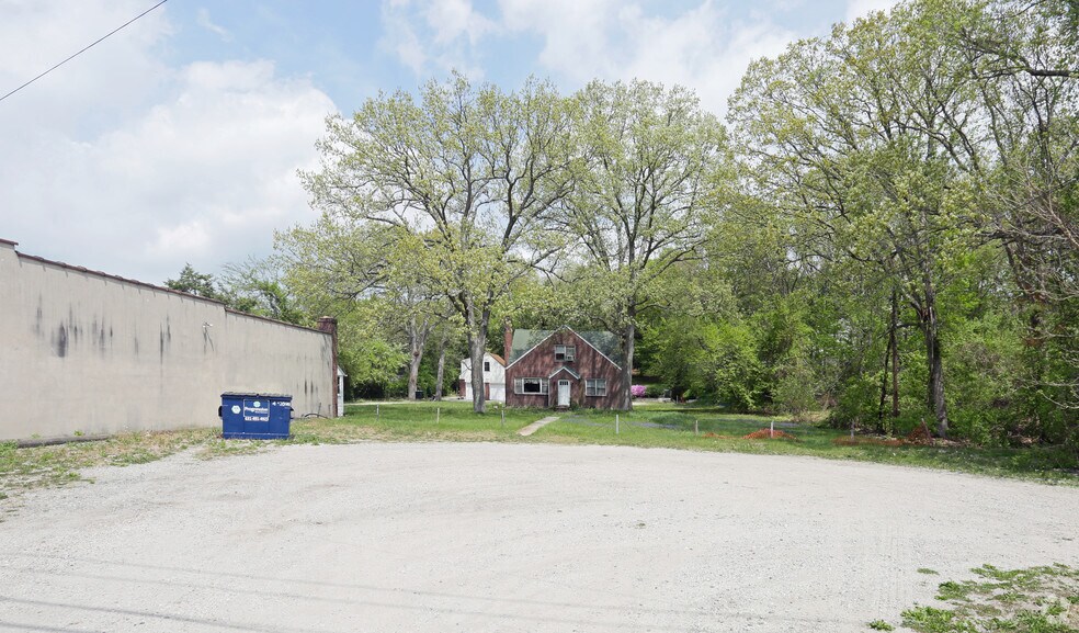 More Photos Of 959 W Jericho Tpke, Smithtown Land For Sale