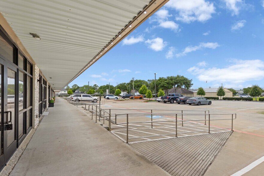 More Photos Of 395 Columbia Memorial Parkway, Kemah Storefront Retail Office For Lease