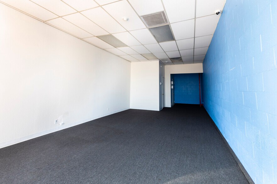 More Photos Of 16320-16334 S Western Ave, Gardena Unknown For Lease