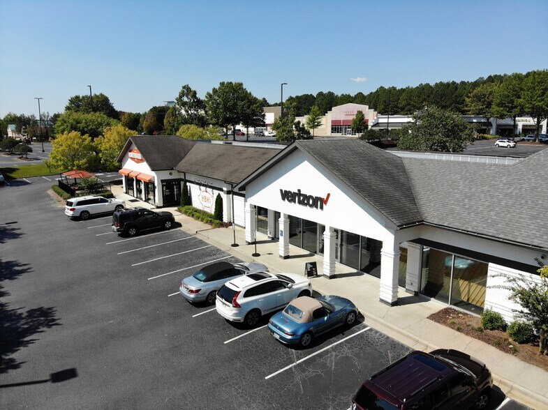 More Photos Of 7601 North Point Pky, Alpharetta Freestanding For Sale