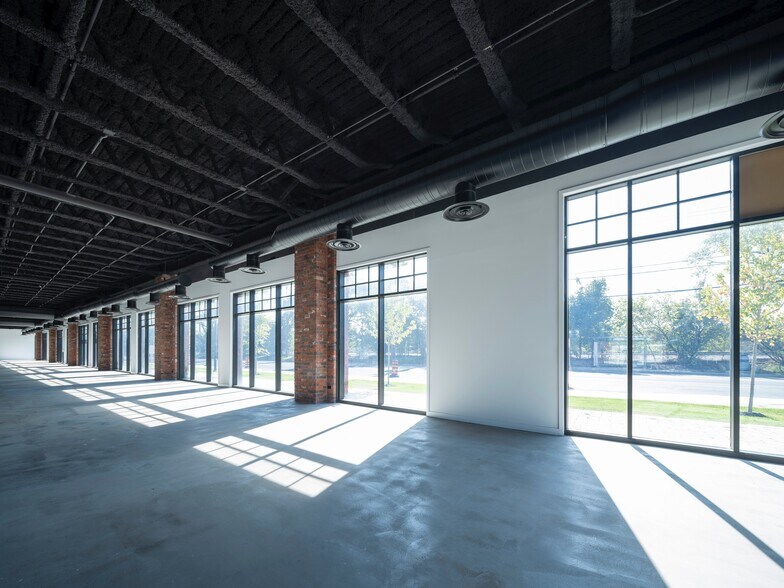 More Photos Of 2650-2672 St. Clair Ave W, Toronto Freestanding For Sale