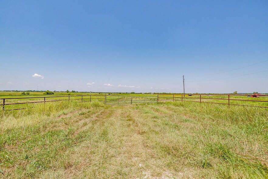 More Photos Of 1041 County Road 310A, Cleburne Land For Sale
