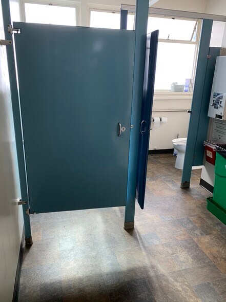 More Photos Of 2441 Le Conte Ave, Berkeley Schools For Lease