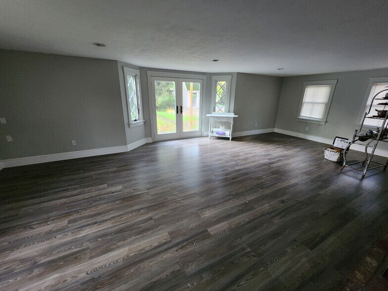 More Photos Of 600 Washington St, Pembroke Office For Lease