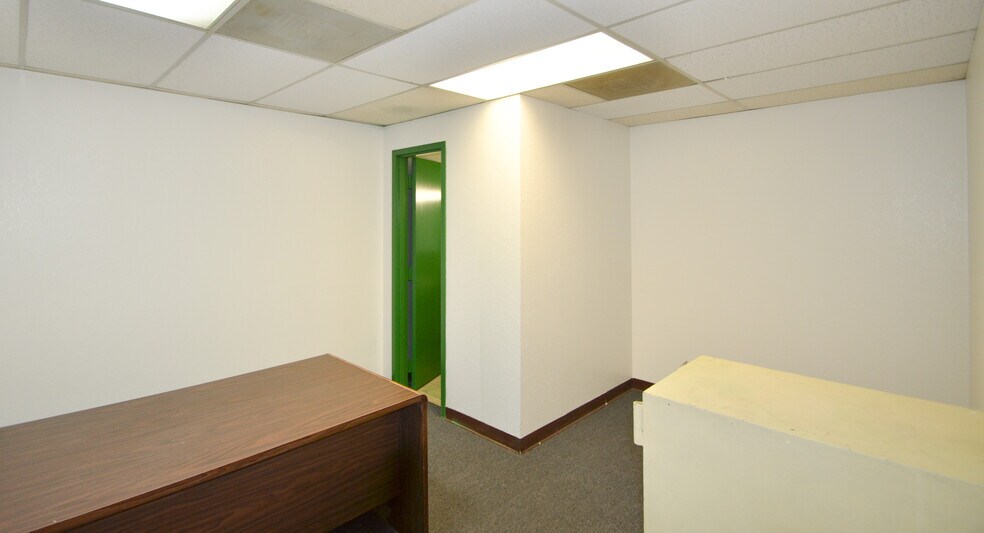 More Photos Of 1411 W Magnolia Ave, Fort Worth Restaurant For Lease