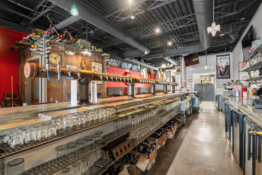 More Photos Of 117 E Allegan St, Otsego General Retail For Sale