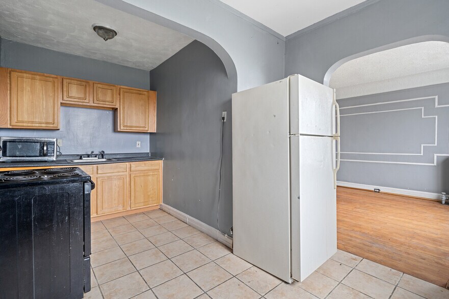 More Photos Of 1055 Philip St, Detroit Apartments For Sale