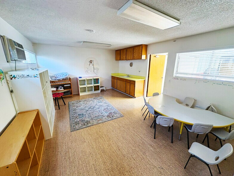 More Photos Of 1316 Lyndon St, South Pasadena Religious Facility For Lease