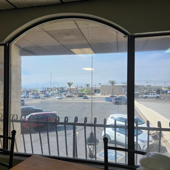 More Photos Of 30 Acoma Blvd S, Lake Havasu City Office For Lease