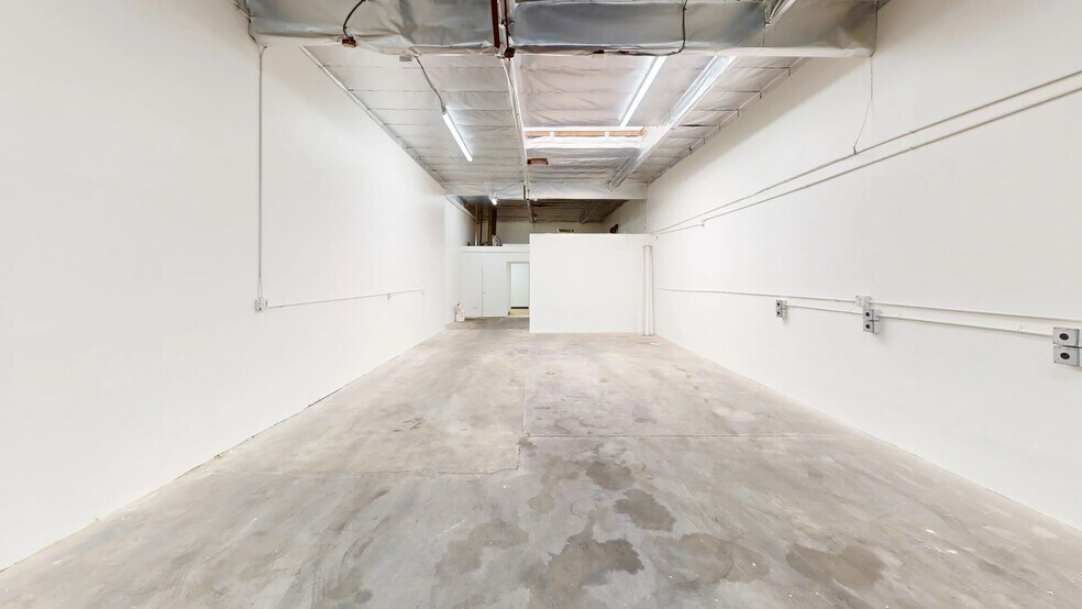 More Photos Of 11615 Cardinal Cir, Garden Grove Manufacturing For Lease