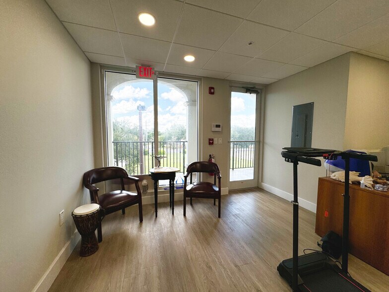 More Photos Of 3976 Destination Dr, Osprey Storefront For Sale