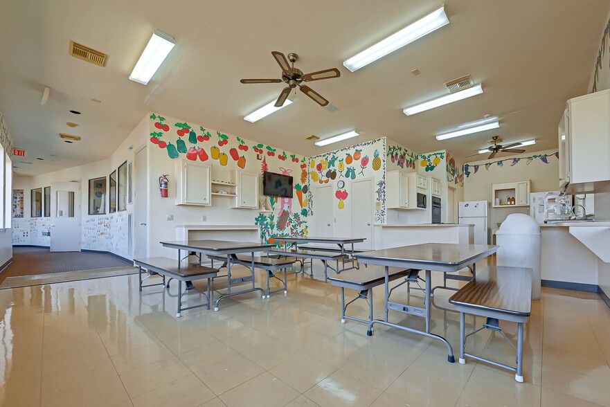 More Photos Of 8644 Beverlyhill St, Houston Schools For Sale