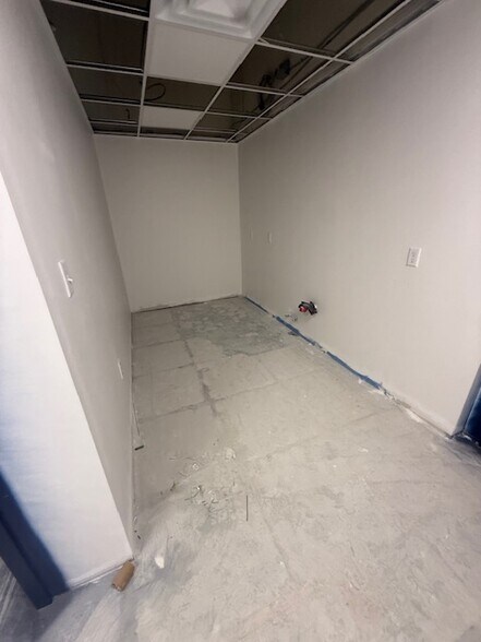 More Photos Of 12618-12620 E 31st St, Tulsa Freestanding For Sale