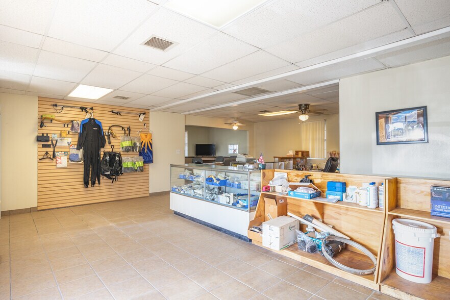 More Photos Of 112 E Cottonwood Ln, Casa Grande Freestanding For Sale