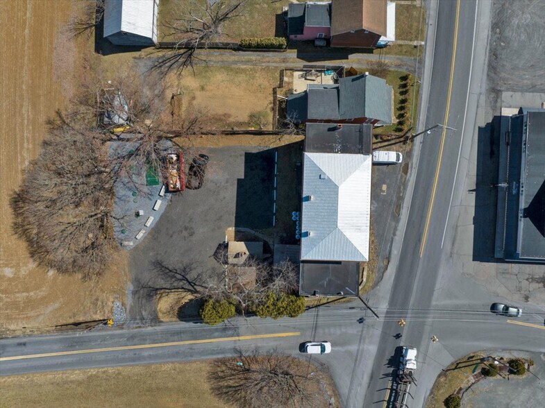 More Photos Of 2693 W Philadelphia Ave, Oley Multifamily For Sale