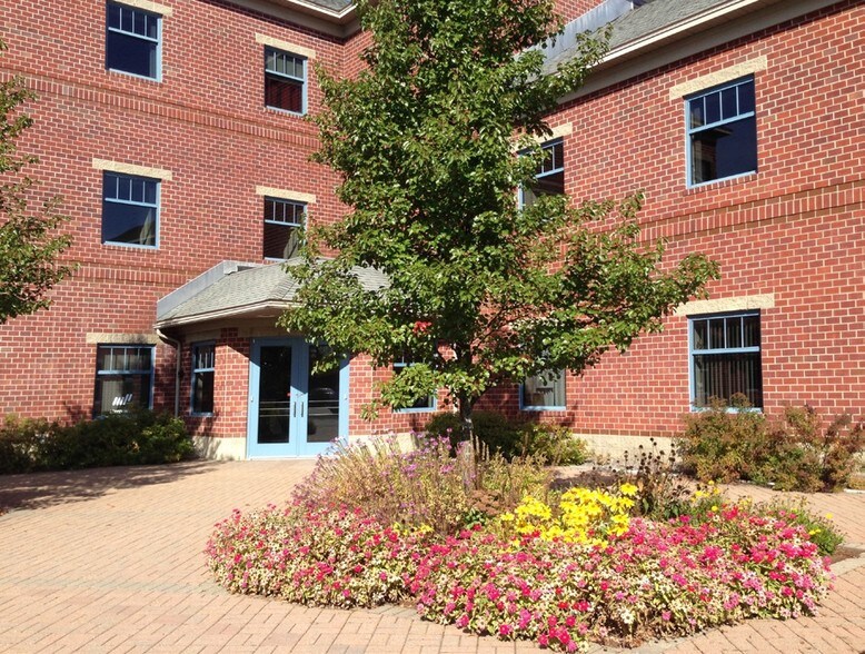 More Photos Of 5 Community Dr, Augusta Office For Sale