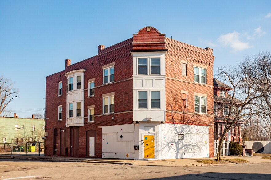 Primary Photo Of 3442 McDougall St, Detroit Office For Sale