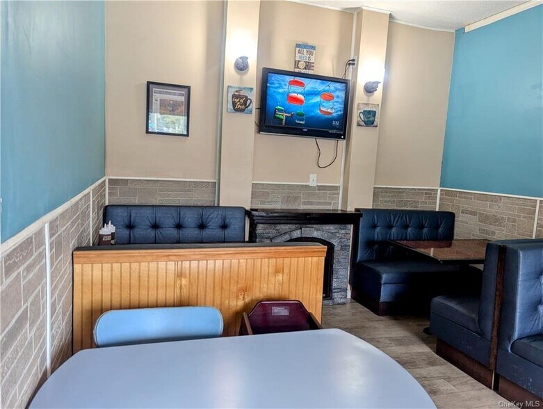 More Photos Of 485 Broadway, Monticello Storefront For Sale