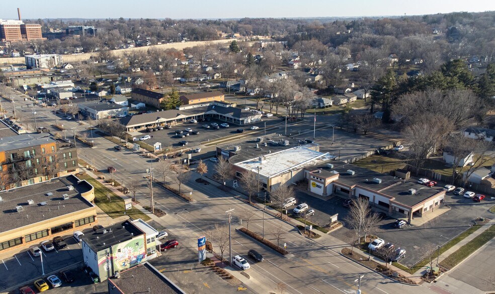 More Photos Of 2002 2nd St SW, Rochester Storefront Retail Office For Sale